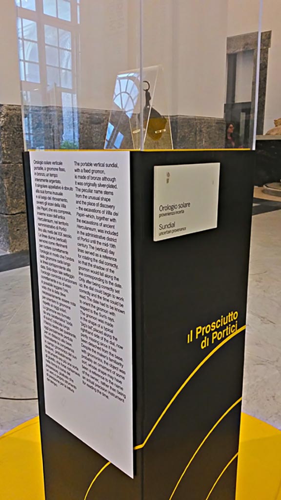 Villa dei Papiri, Herculaneum. November 2018.
The “Ham shaped” sundial of Portici, on display in Naples Archaeological Museum.
Photo courtesy of Giuseppe Ciaramella.